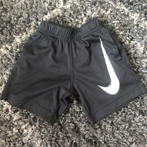 GREY NIKE TODDLER BOY SHORTS